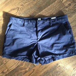 Gap chino clean front 3” shorts